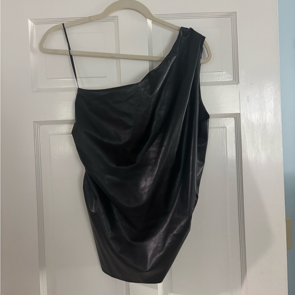 H&M Tops - Elegant Black One-Shoulder Dress